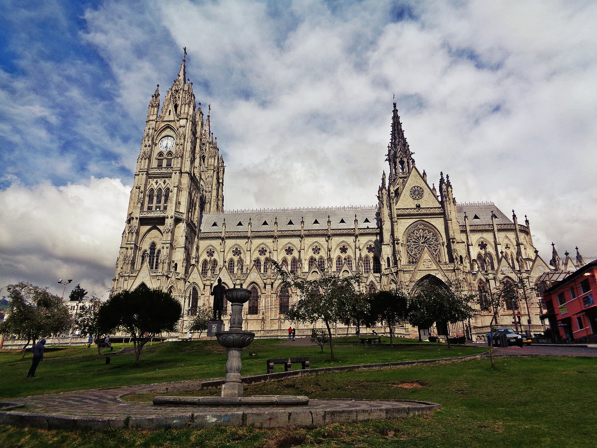 Exterior facade of Quito basilica